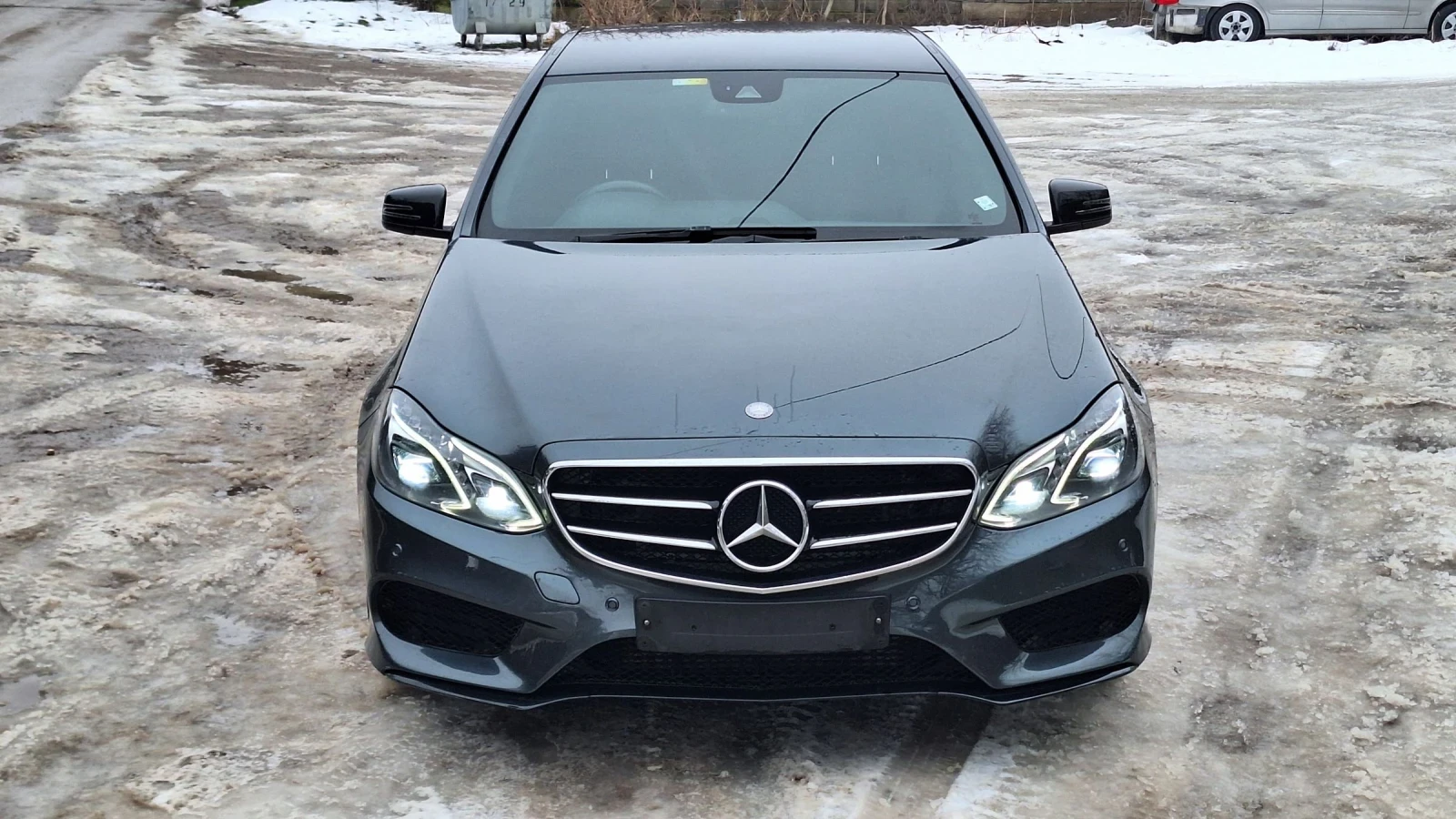 Mercedes-Benz E 220 AMG NightEdition , снимка 1