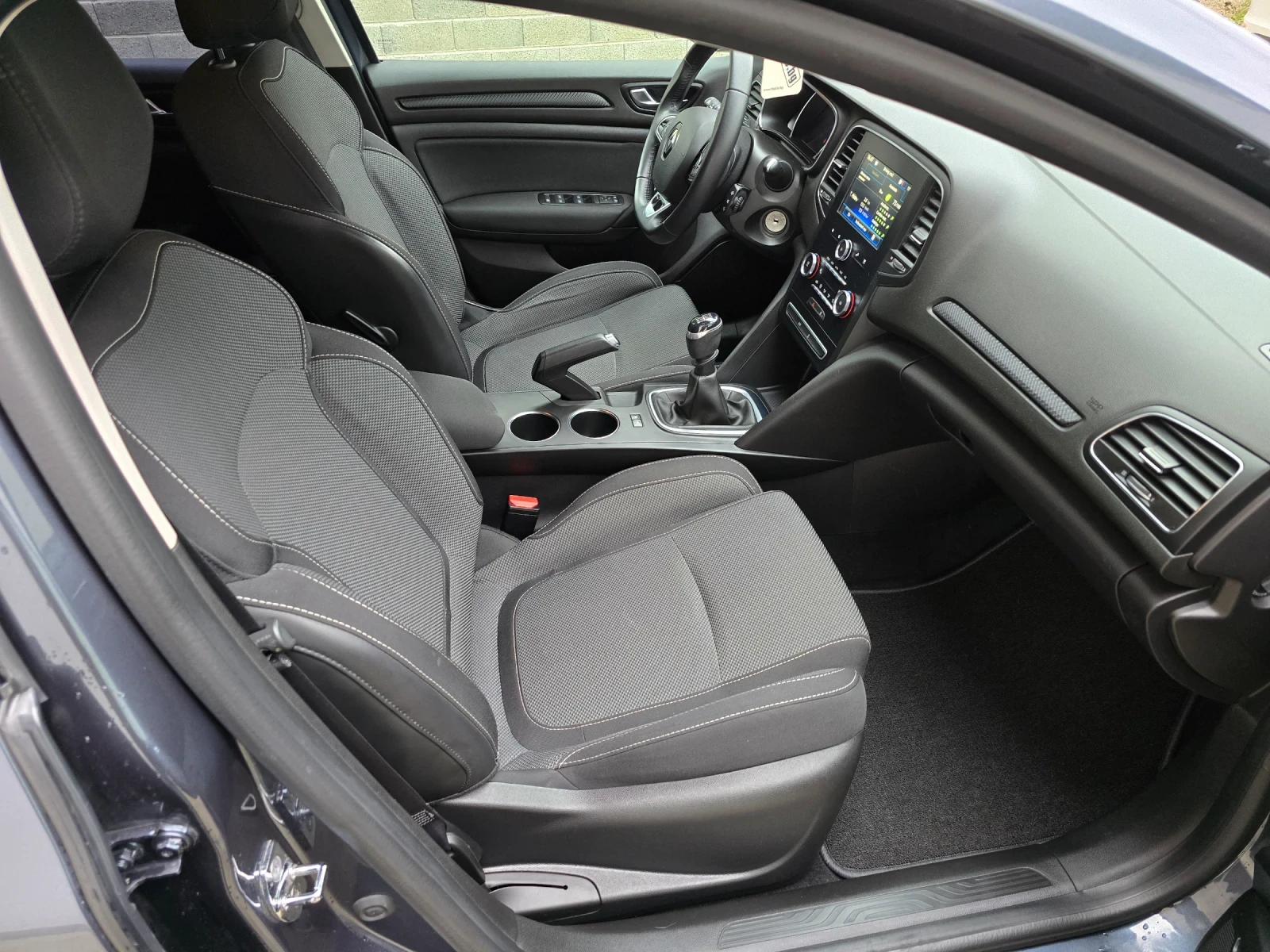 Renault Megane 1.5dci /116к.с - изображение 10