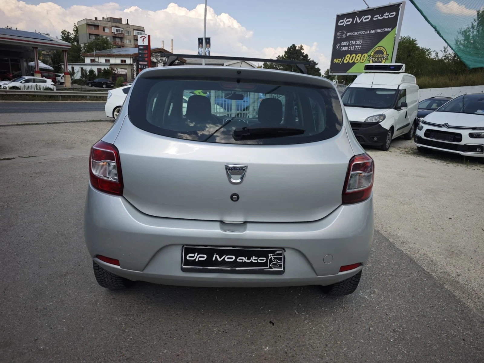 Dacia Sandero 1.2i* NAVI* ОТЛИЧЕН  - изображение 4