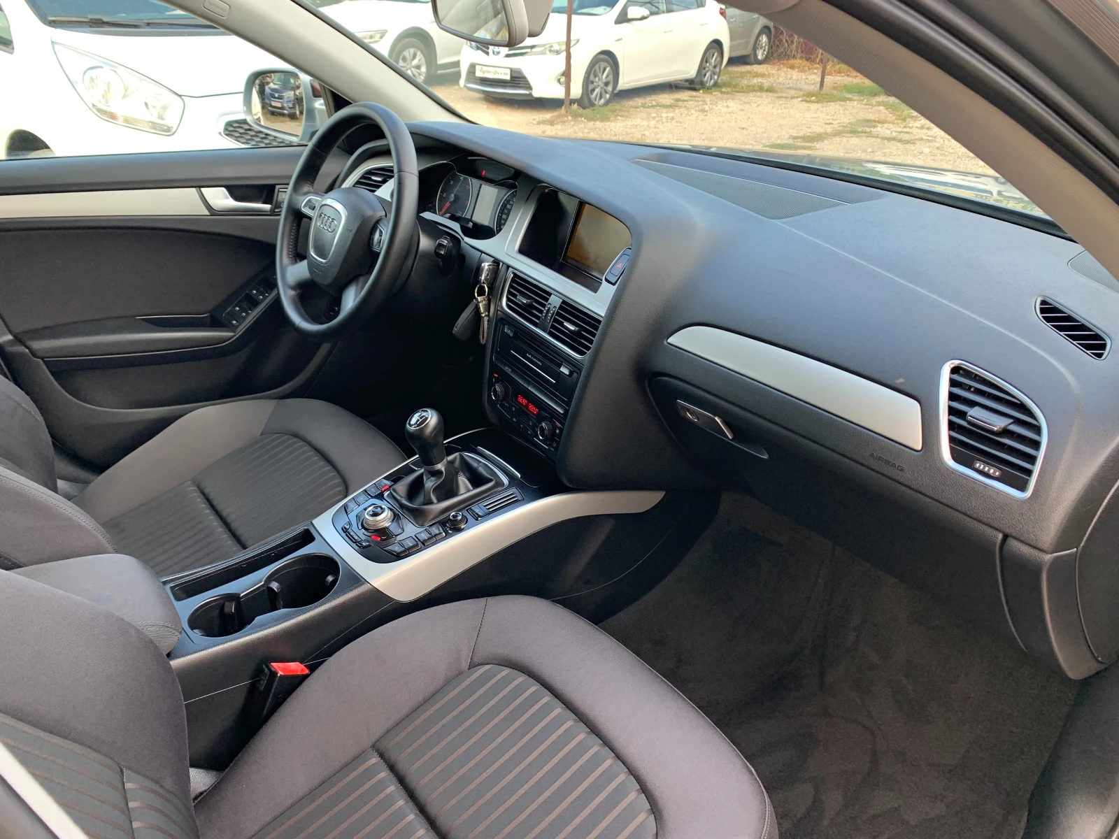 Audi A4 2.0TDI НАВИ ЛЕД БИКСЕНОН - изображение 8
