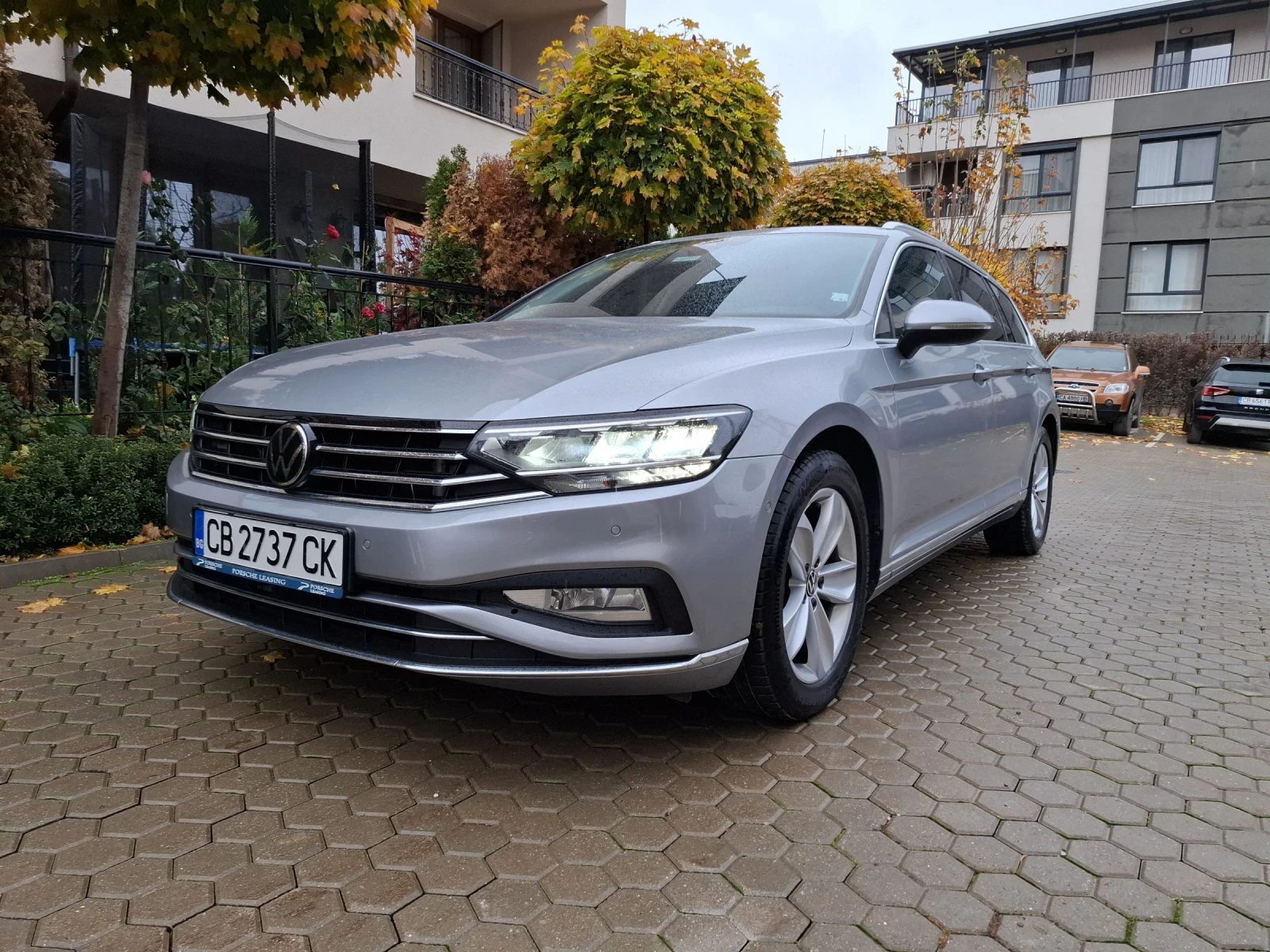 VW Passat 4MOTION. В ГАРАНЦИЯ ОТ PORSCHE БЪЛГАРИЯ. 89700 КМ. - изображение 5