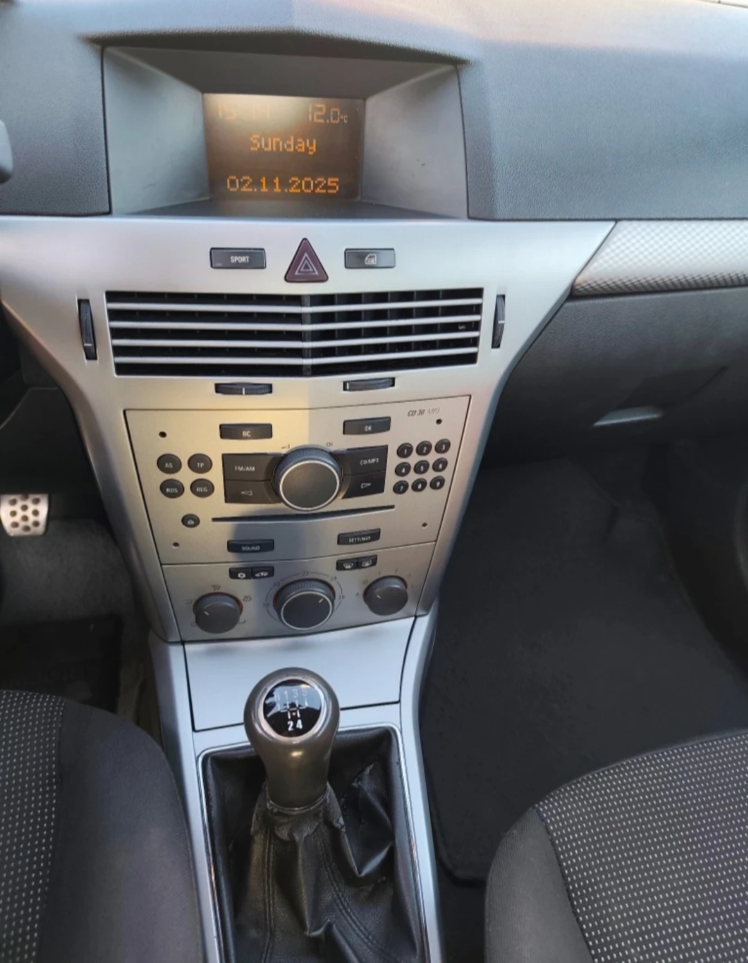 Opel Astra 1.6 GTC - изображение 6