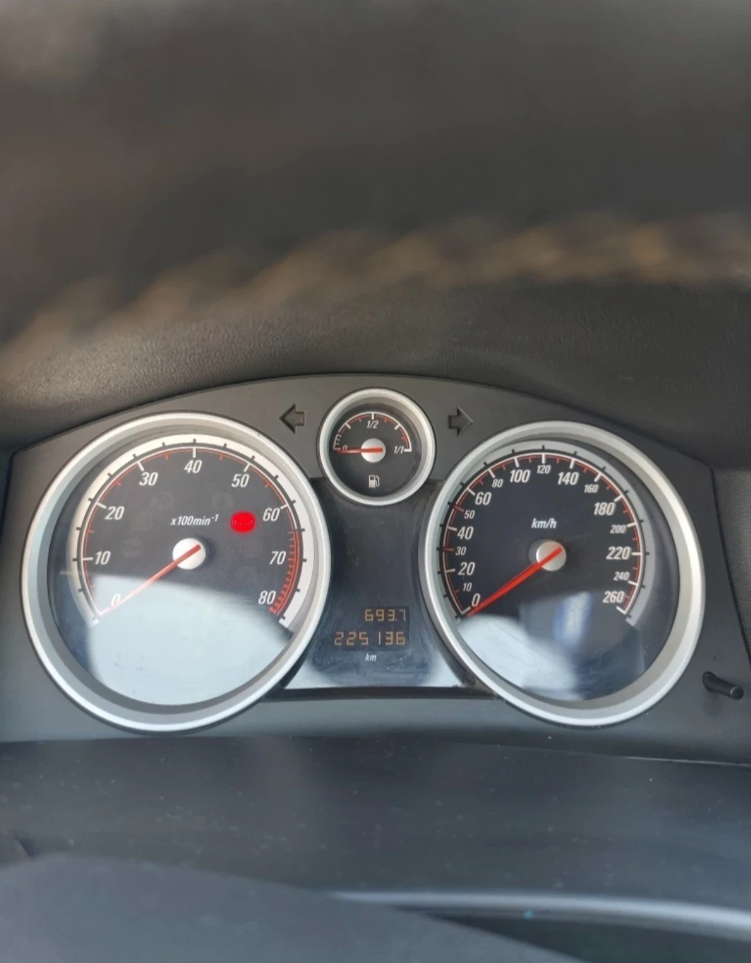 Opel Astra 1.6 GTC - изображение 5