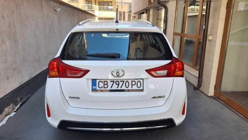 Toyota Auris 1.6 AUTOMATIC - изображение 5