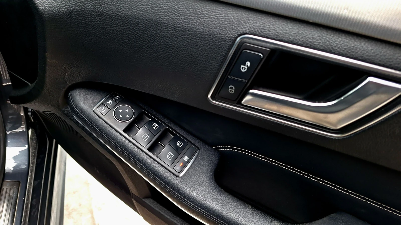 Mercedes-Benz E 220 AMG NightEdition  | Mobile.bg � ����������� 12