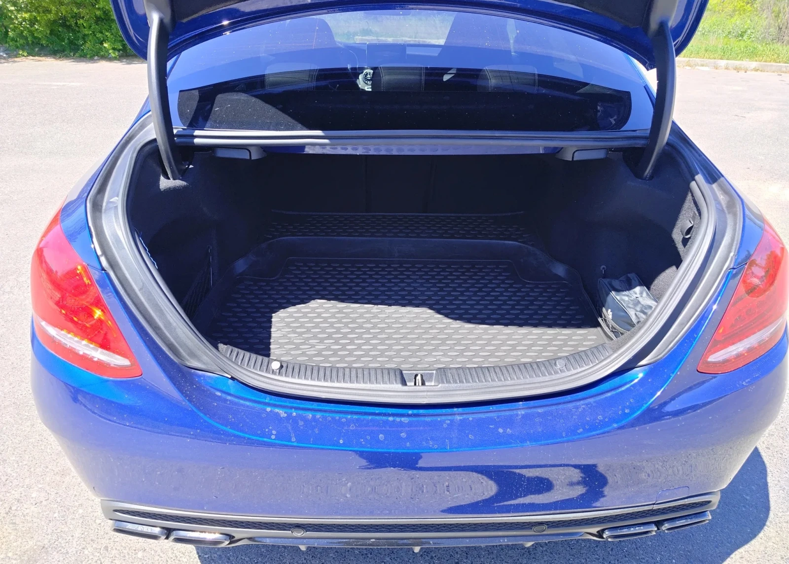 Mercedes-Benz C 63 AMG, снимка 10 - Автомобили и джипове - 54332588