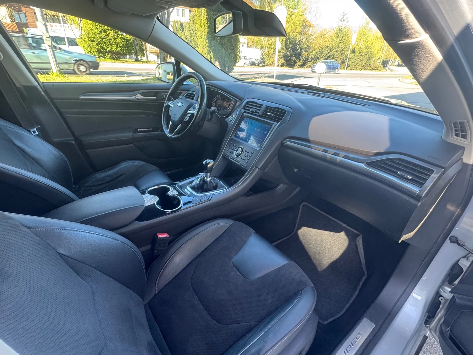 Ford Mondeo, снимка 15 - Автомобили и джипове - 54335813