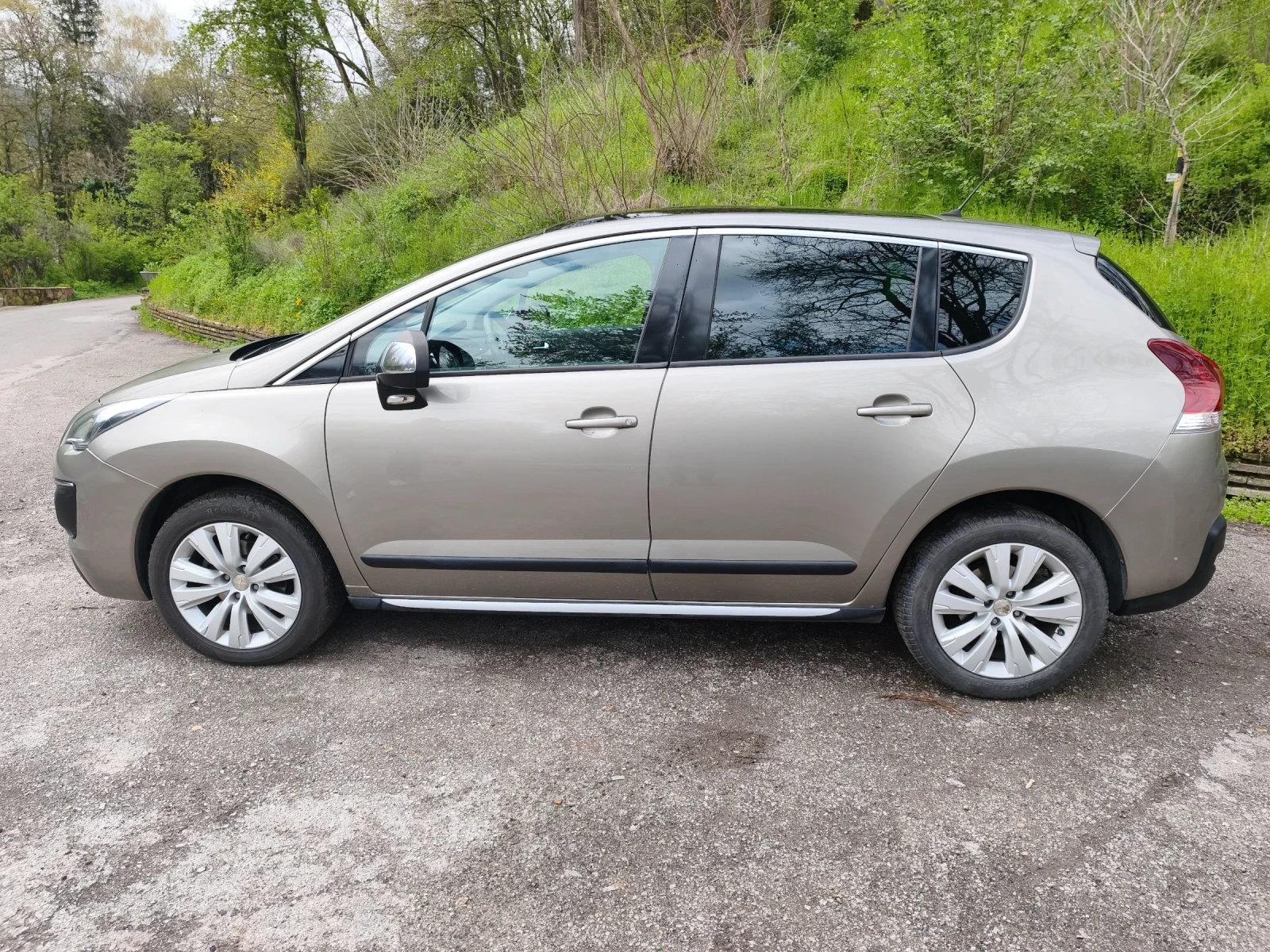 Peugeot 3008 1.6 HDI , снимка 2 - Автомобили и джипове - 54673798