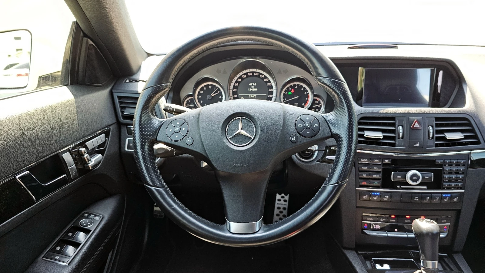 Mercedes-Benz E 350 Cabrio 3.5 V6 * ОБДУХ , снимка 12 - Автомобили и джипове - 55402494