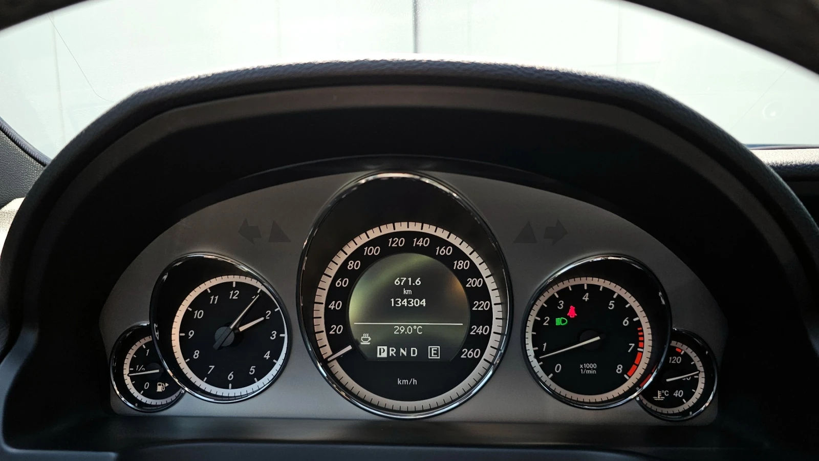 Mercedes-Benz E 350 Cabrio 3.5 V6 * ОБДУХ , снимка 8 - Автомобили и джипове - 55402494