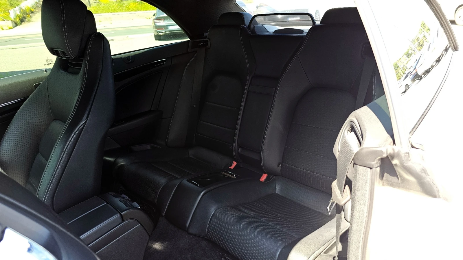 Mercedes-Benz E 350 Cabrio 3.5 V6 * ОБДУХ , снимка 11 - Автомобили и джипове - 55402494