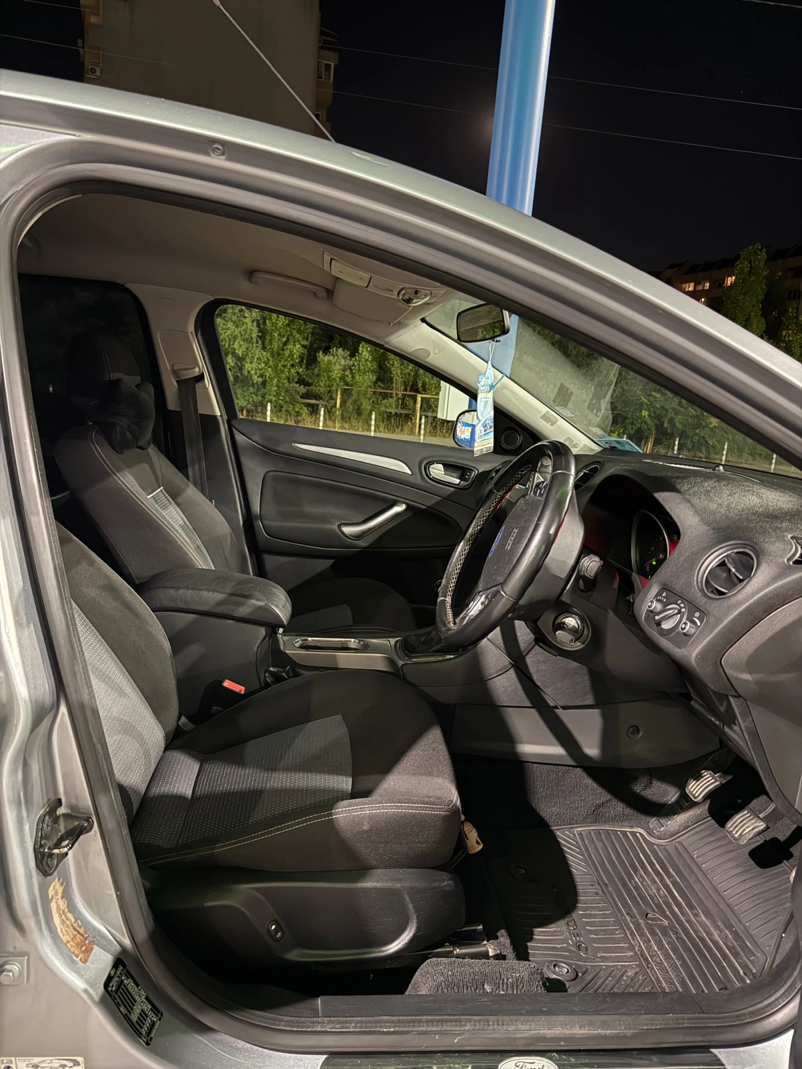 Ford Mondeo, снимка 9 - Автомобили и джипове - 55451311
