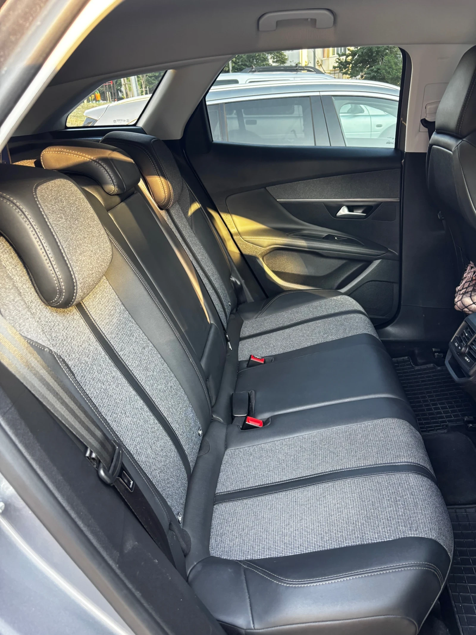 Peugeot 3008, снимка 11 - Автомобили и джипове - 55711140