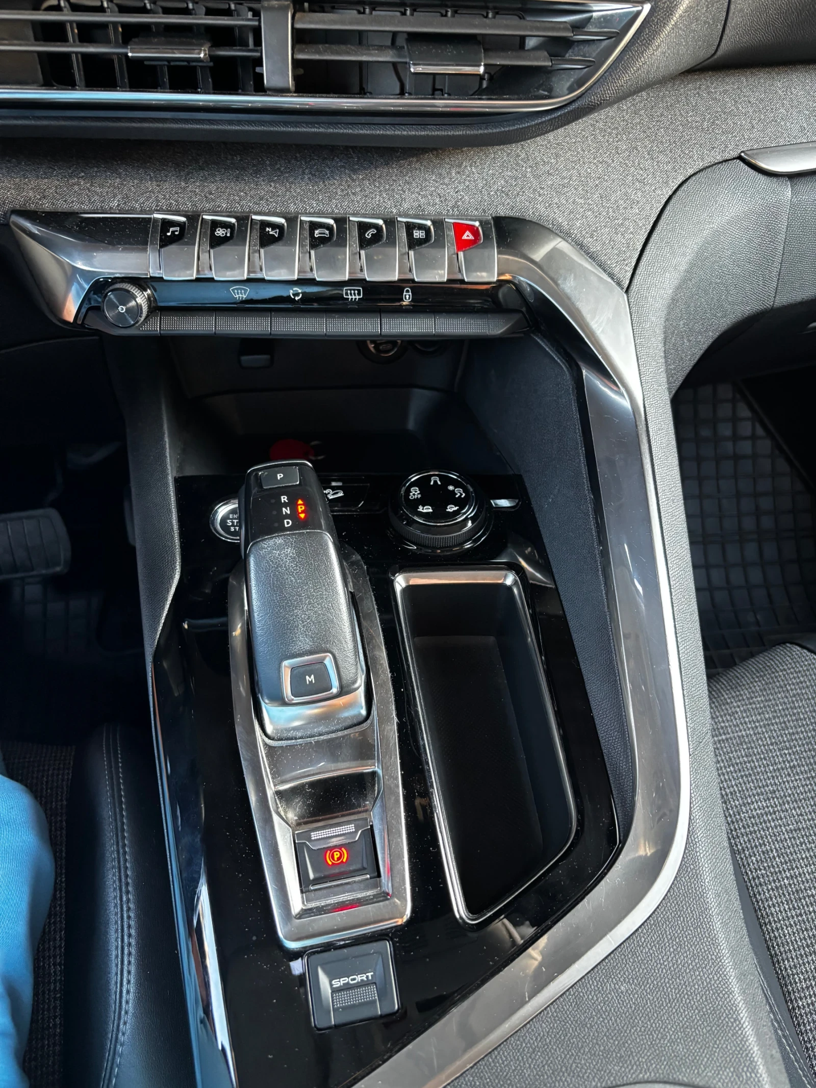 Peugeot 3008, снимка 6 - Автомобили и джипове - 55711140