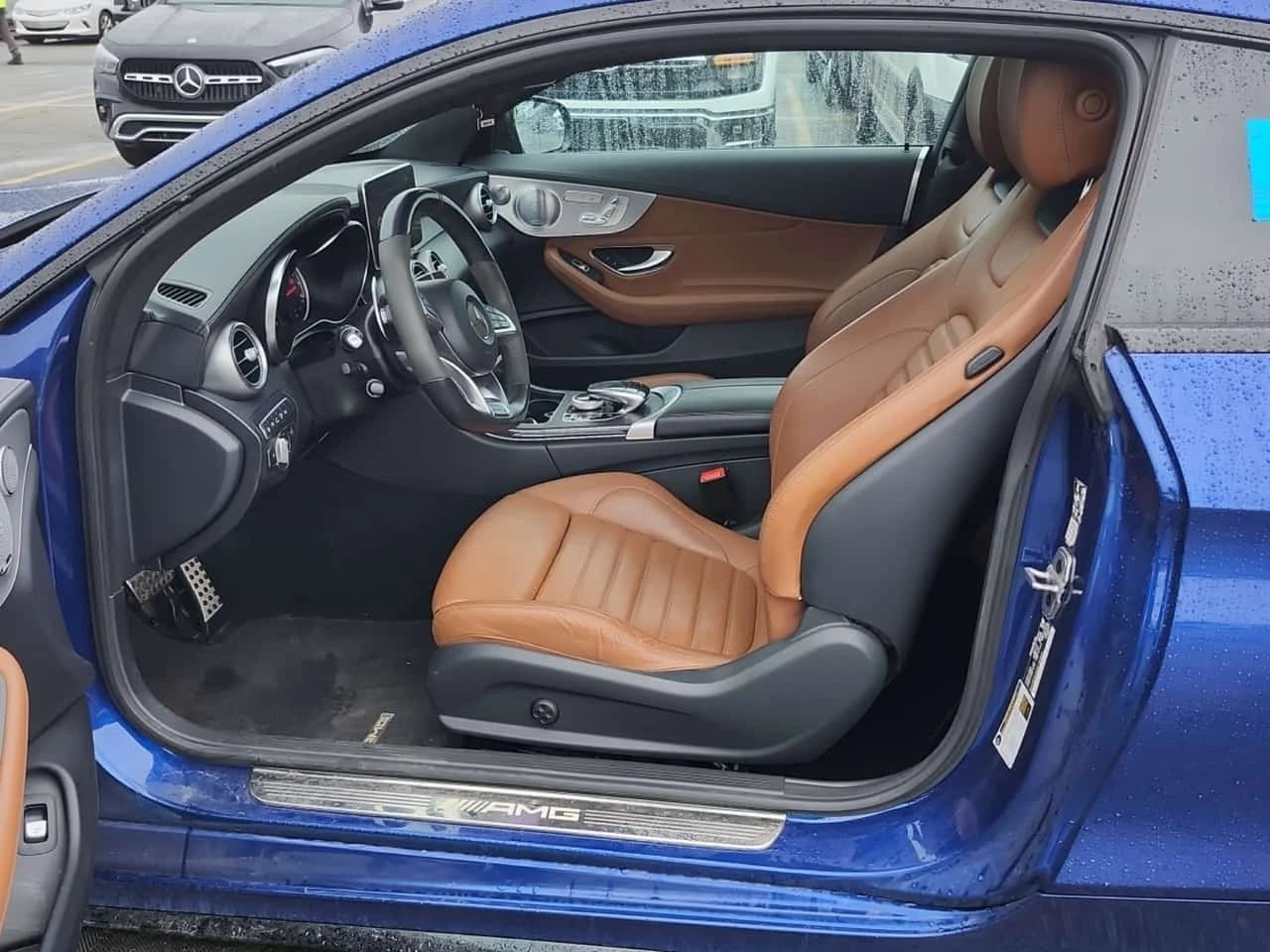 Mercedes-Benz C 43 AMG * CARFAX * 63 AMG KIT * FULL ЕКСТРИ * 2 КЛЮЧА, снимка 7 - Автомобили и джипове - 55735503