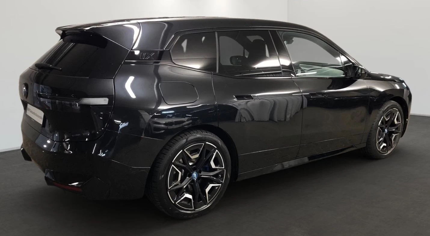 BMW iX xDrive50 M Sport, снимка 3 - Автомобили и джипове - 55752623
