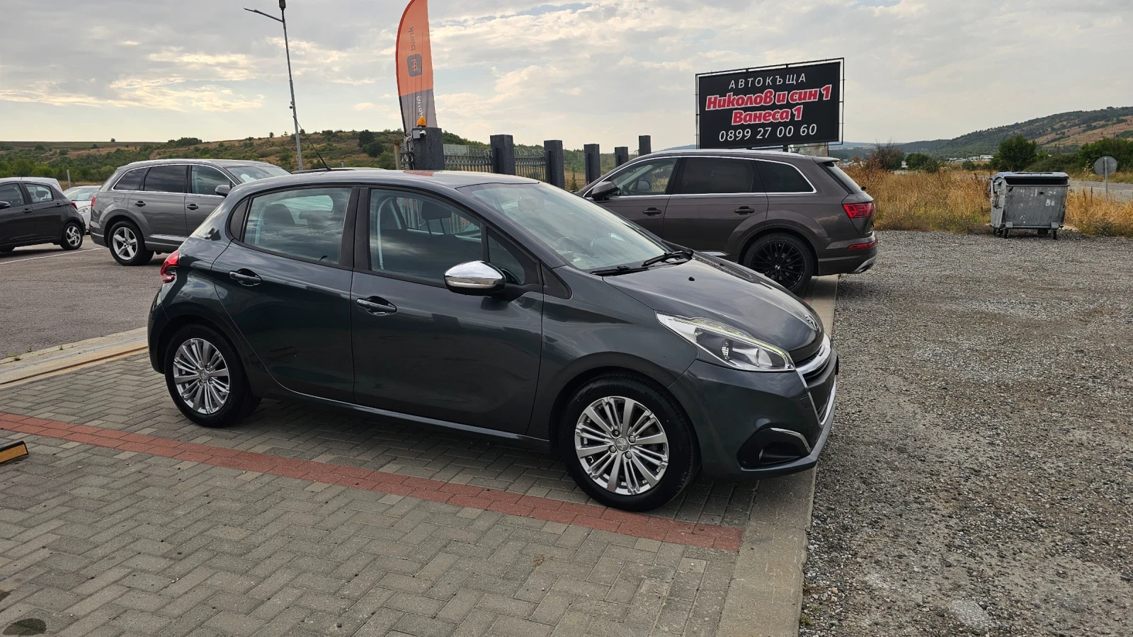 Peugeot 208 1.6HDI ---EVRO 6, снимка 5 - Автомобили и джипове - 55896496