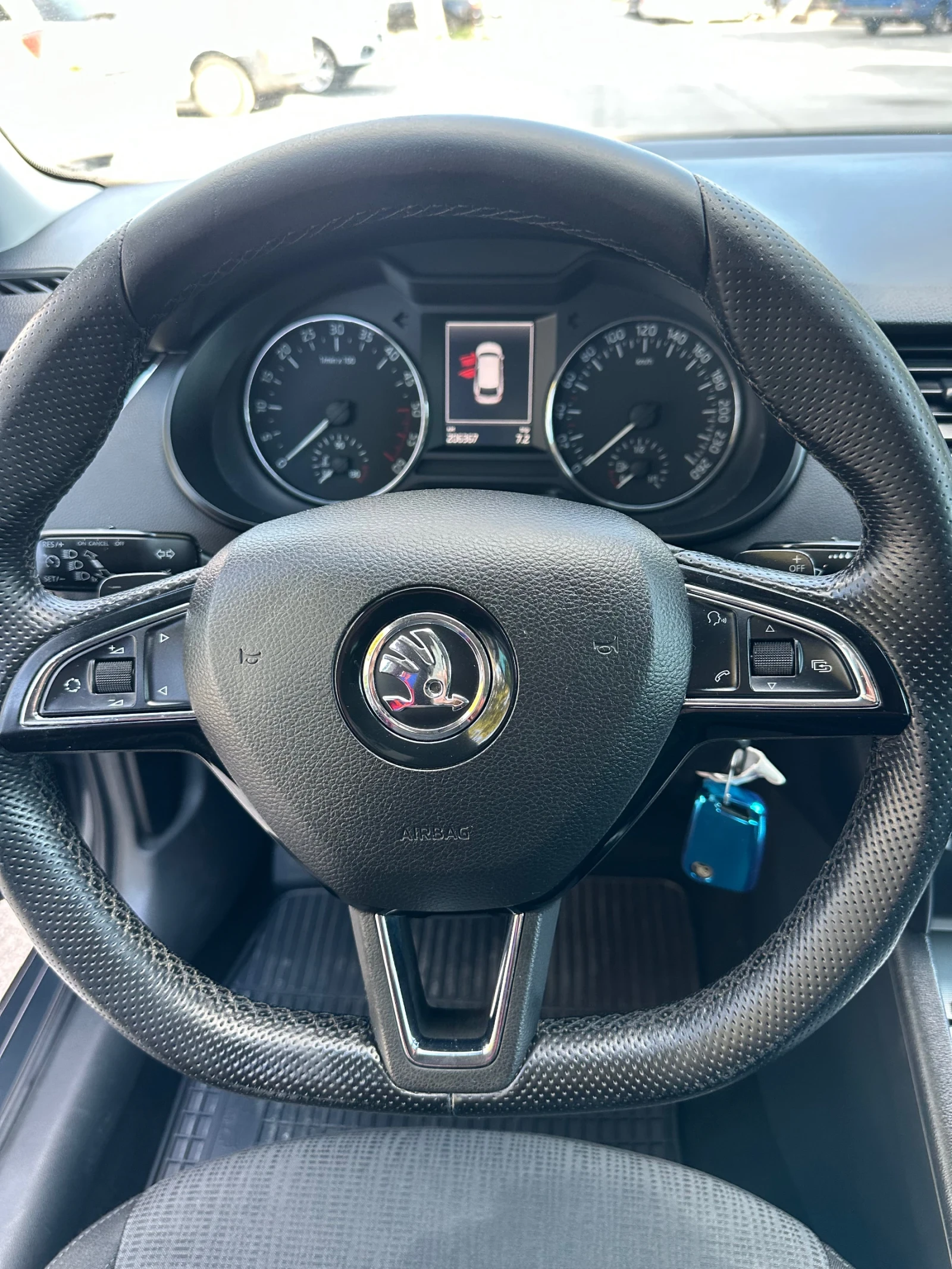 Skoda Octavia 1.6TDI* DSG* , снимка 15 - Автомобили и джипове - 56193935