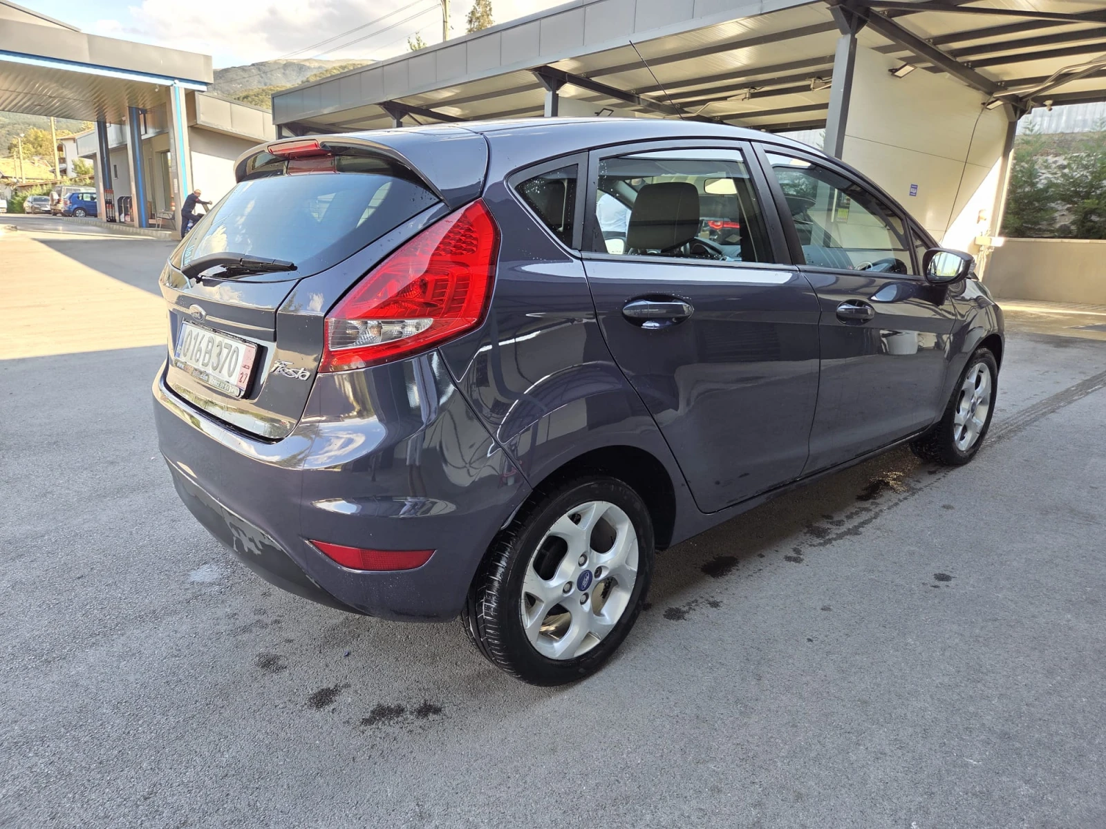 Ford Fiesta 1.4 GPL, снимка 4 - Автомобили и джипове - 56215194