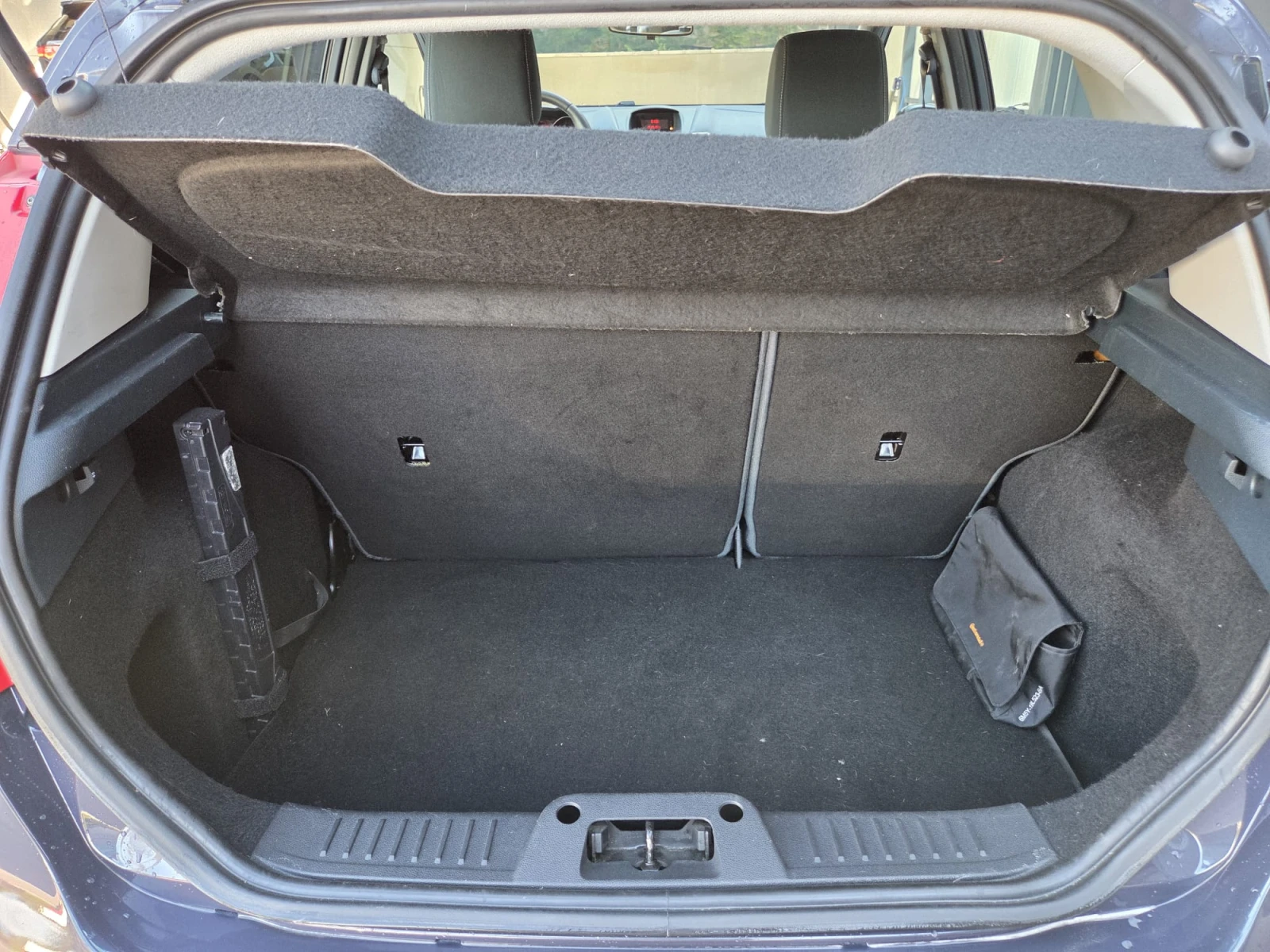 Ford Fiesta 1.4 GPL, снимка 14 - Автомобили и джипове - 56215194