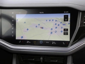 VW Touareg 3.0TDI* R-LINE* PANO* DISTR* HEAD-UP* LED*  - 53500 € / 104636.90 лв. - 69384023 8