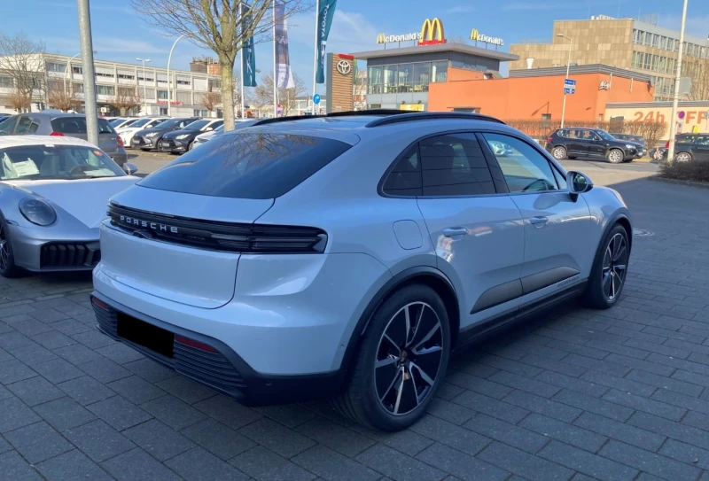 Porsche Macan BOSE* PANO* MEMORY* MATRIX* CAM* , снимка 3 - Автомобили и джипове - 50189915