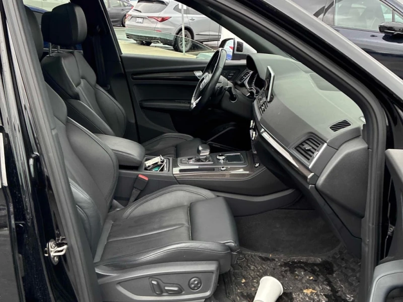 Audi SQ5 * Technik * CARFAX * БЕЗ ПЪРВОНАЧАЛНА ВНОСКА, снимка 17 - Автомобили и джипове - 52861273