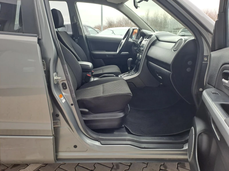 Suzuki Grand vitara 2.4 JLXEL, снимка 13 - Автомобили и джипове - 53503823