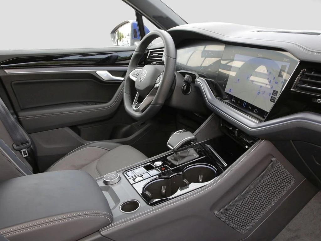 VW Touareg 3.0TDI* R-LINE* PANO* DISTR* HEAD-UP* LED*  | Mobile.bg   12