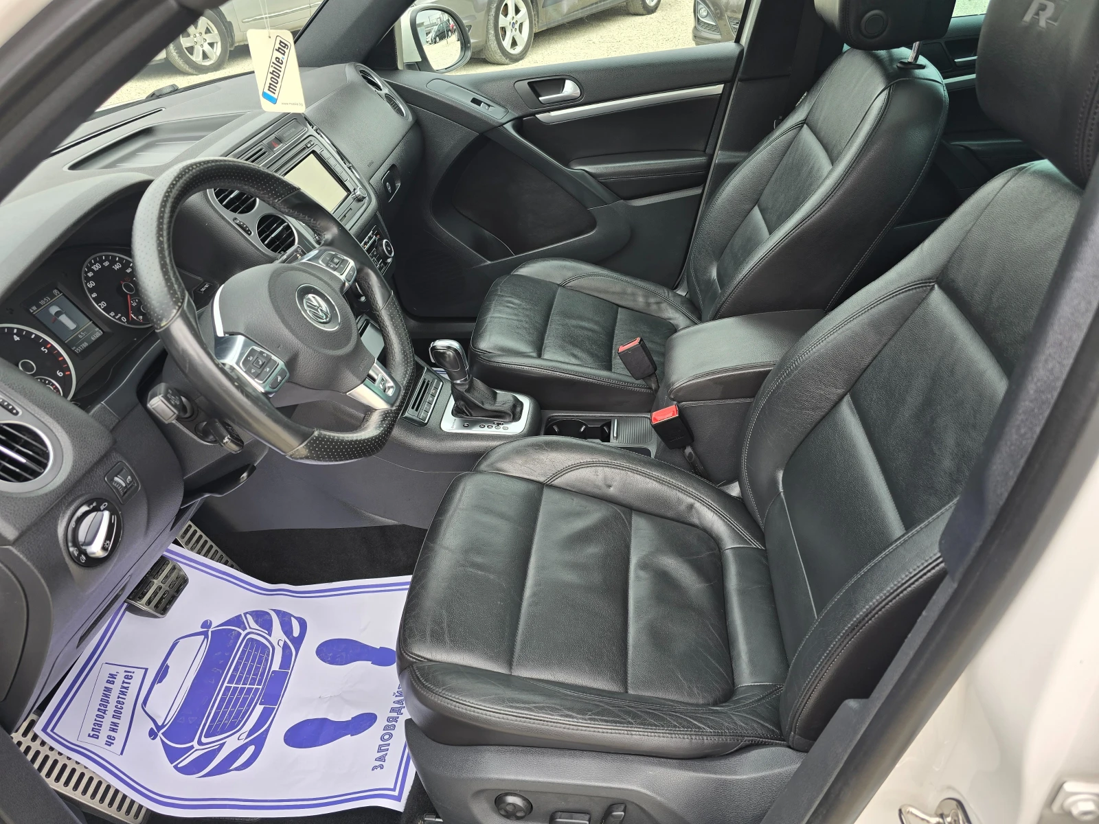 VW Tiguan 2.0TDI/177к.с/R-Line/150хил./4x4/FULL/Швейцария, снимка 11 - Автомобили и джипове - 53906686