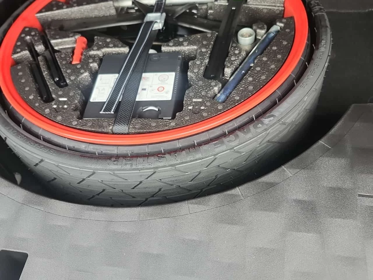 Porsche Cayenne S| HUD| 360| ОБДУХВАНЕ| CARFAX 20к км!, снимка 14 - Автомобили и джипове - 53972500