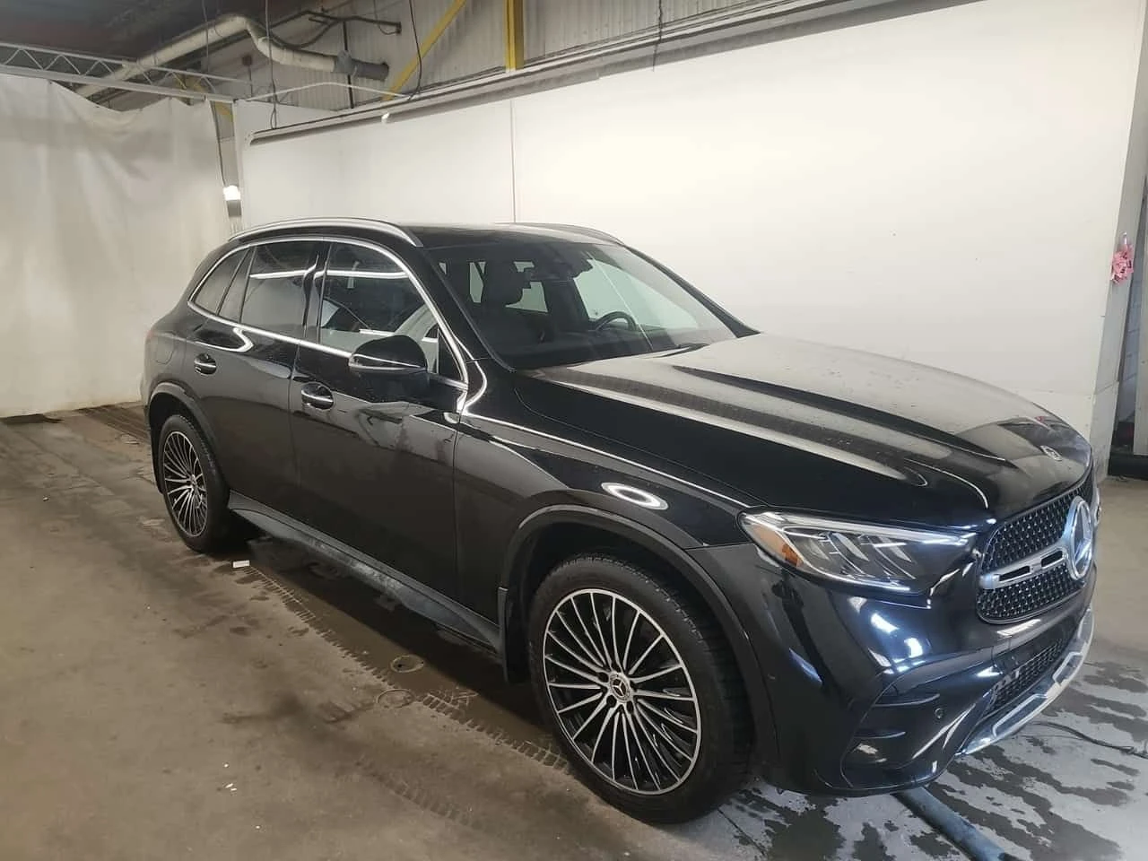 Mercedes-Benz GLC * ДИСТРОНИК* 360 КАМЕРА* ПОДГРЕВ* ПАНОРАМА* , снимка 3 - Автомобили и джипове - 54034244