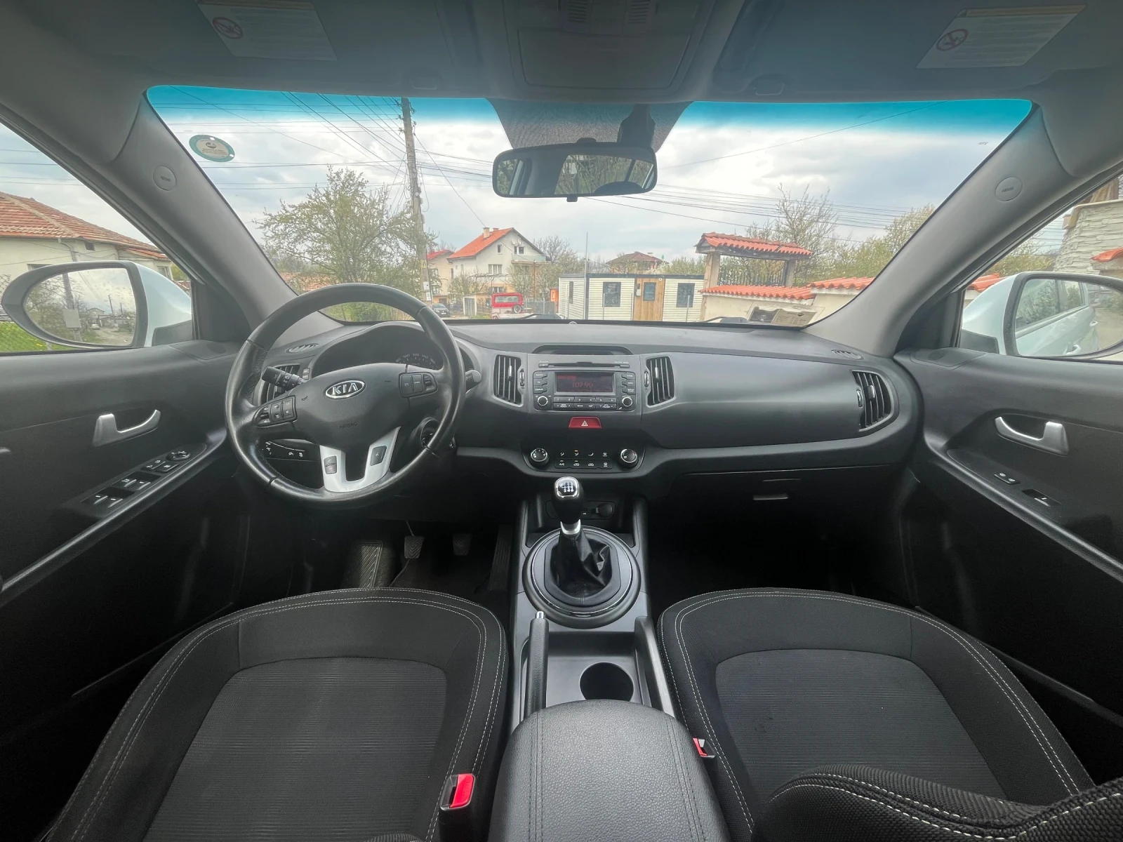 Kia Sportage, снимка 8 - Автомобили и джипове - 54255942