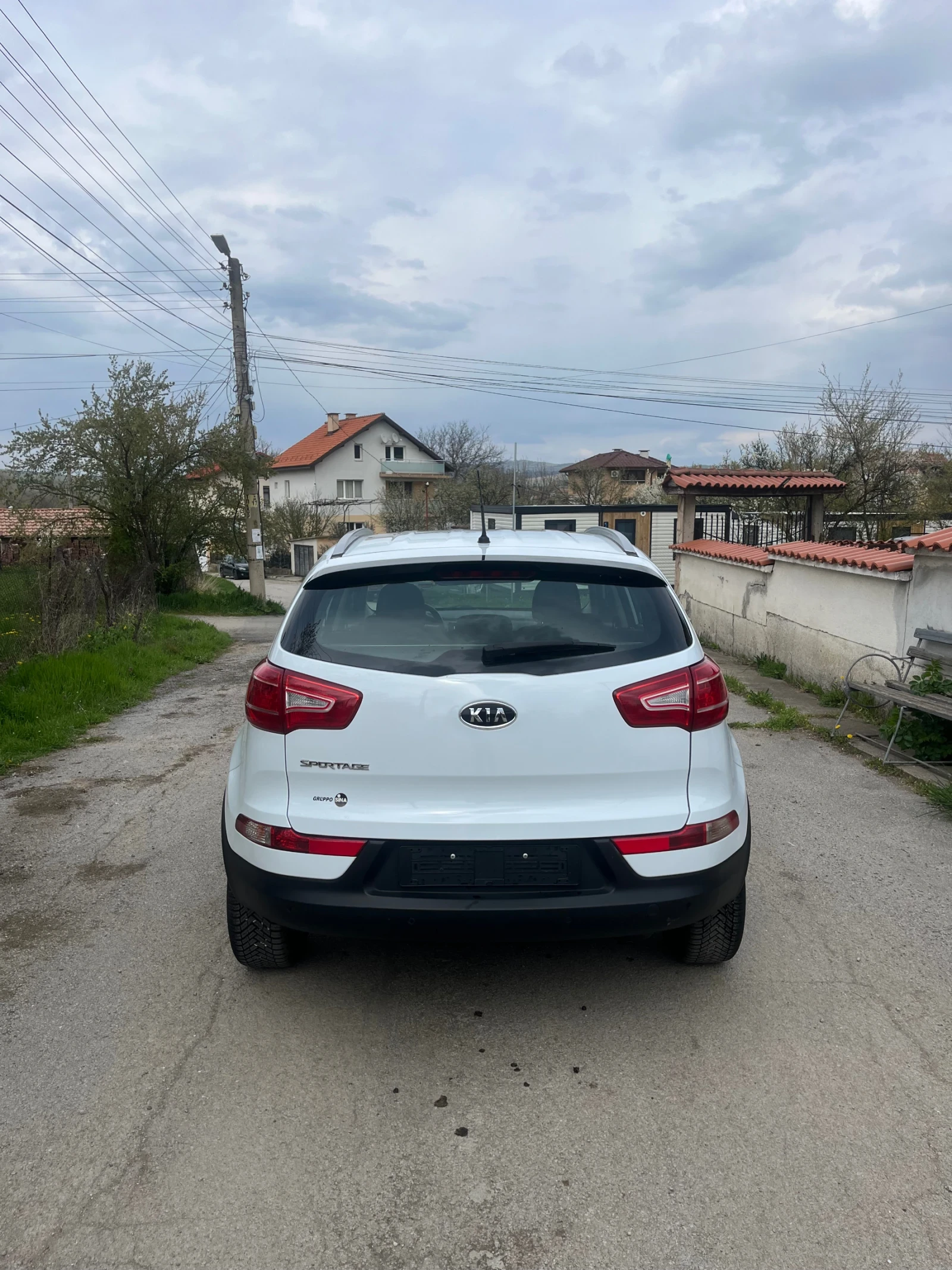 Kia Sportage, снимка 7 - Автомобили и джипове - 54255942
