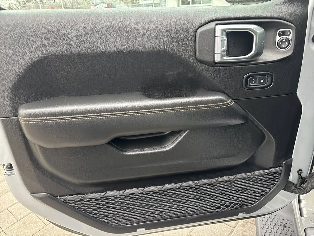 Jeep Wrangler 4xe High Altitude 4WD, снимка 16 - Автомобили и джипове - 54356616