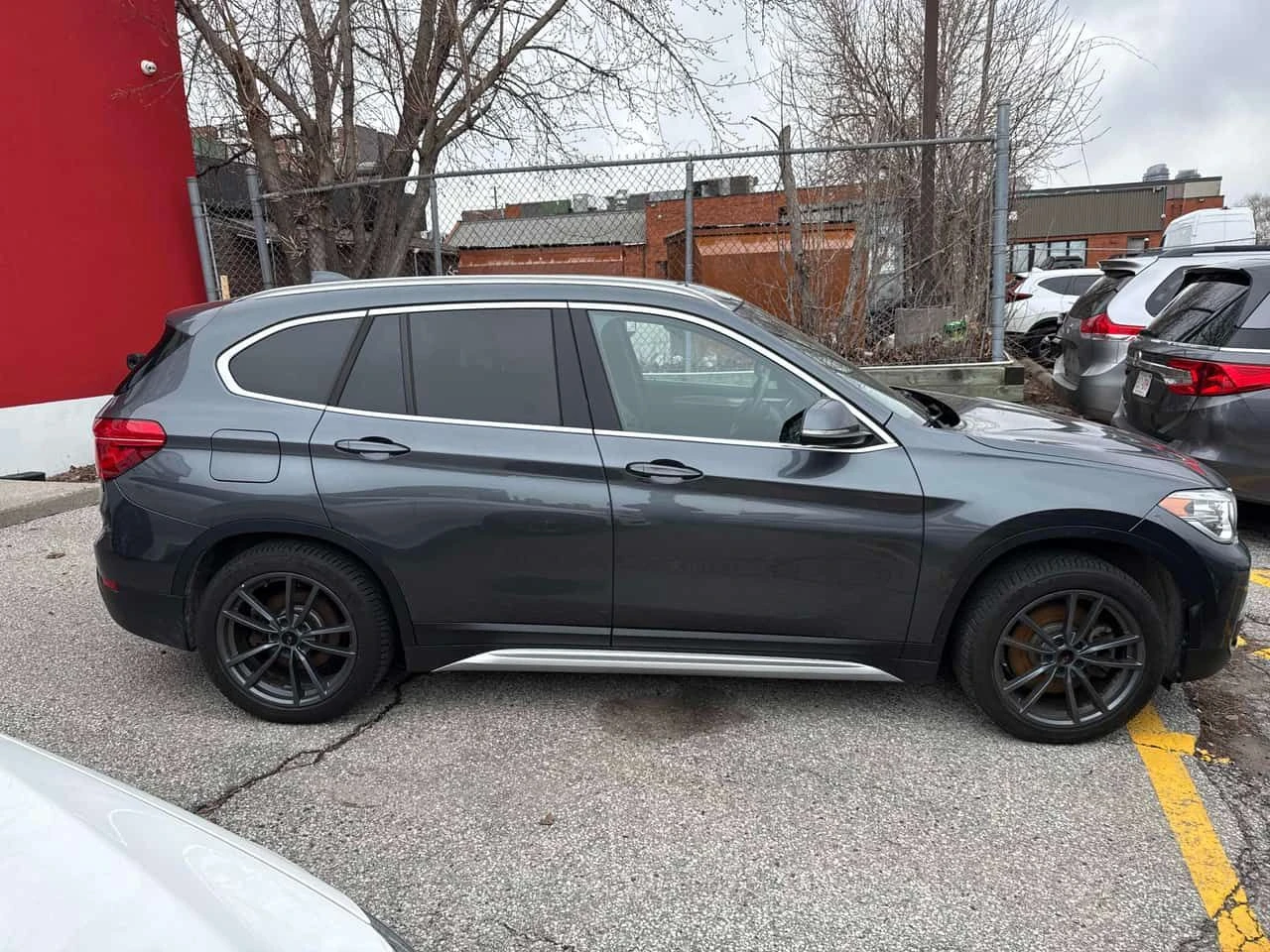BMW X1 xDrive28i| ПОДГРЕВИ| ПАНО| ОТ ПРЕДСТАВИТЕЛСТВО, снимка 5 - Автомобили и джипове - 54545888