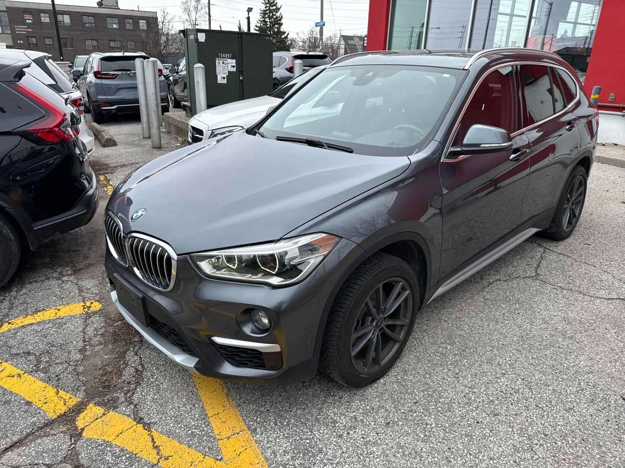 BMW X1 xDrive28i| ПОДГРЕВИ| ПАНО| ОТ ПРЕДСТАВИТЕЛСТВО