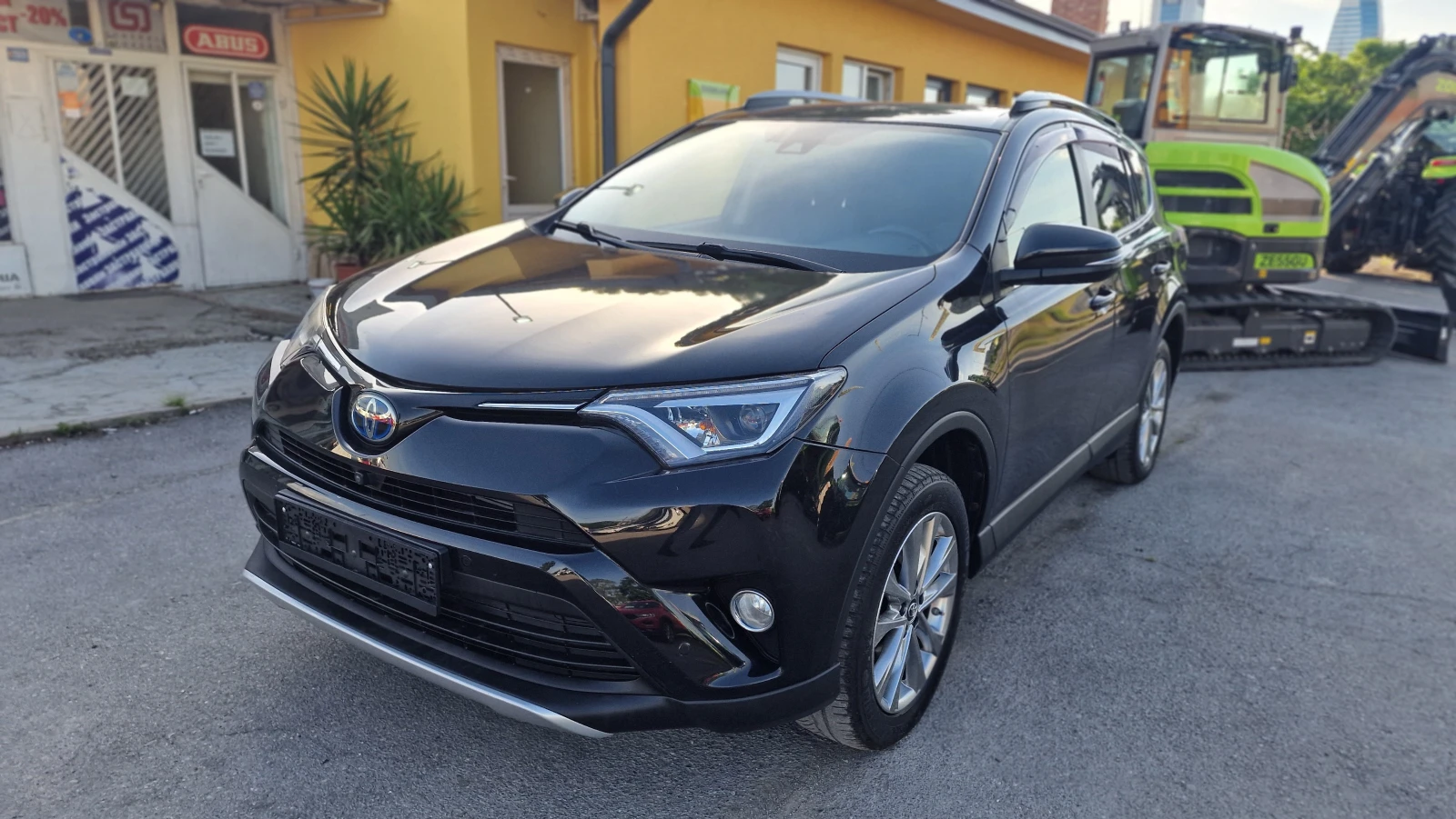 Toyota Rav4 2.5i Luxury Executive Camera 360 Кожен салон