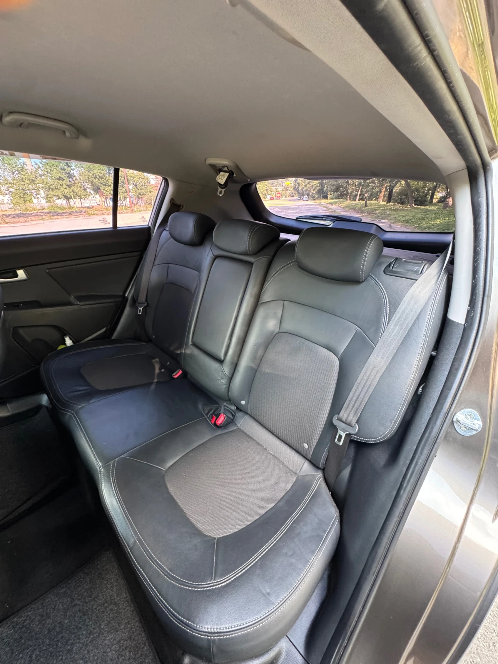 Kia Sportage, снимка 12 - Автомобили и джипове - 55094530