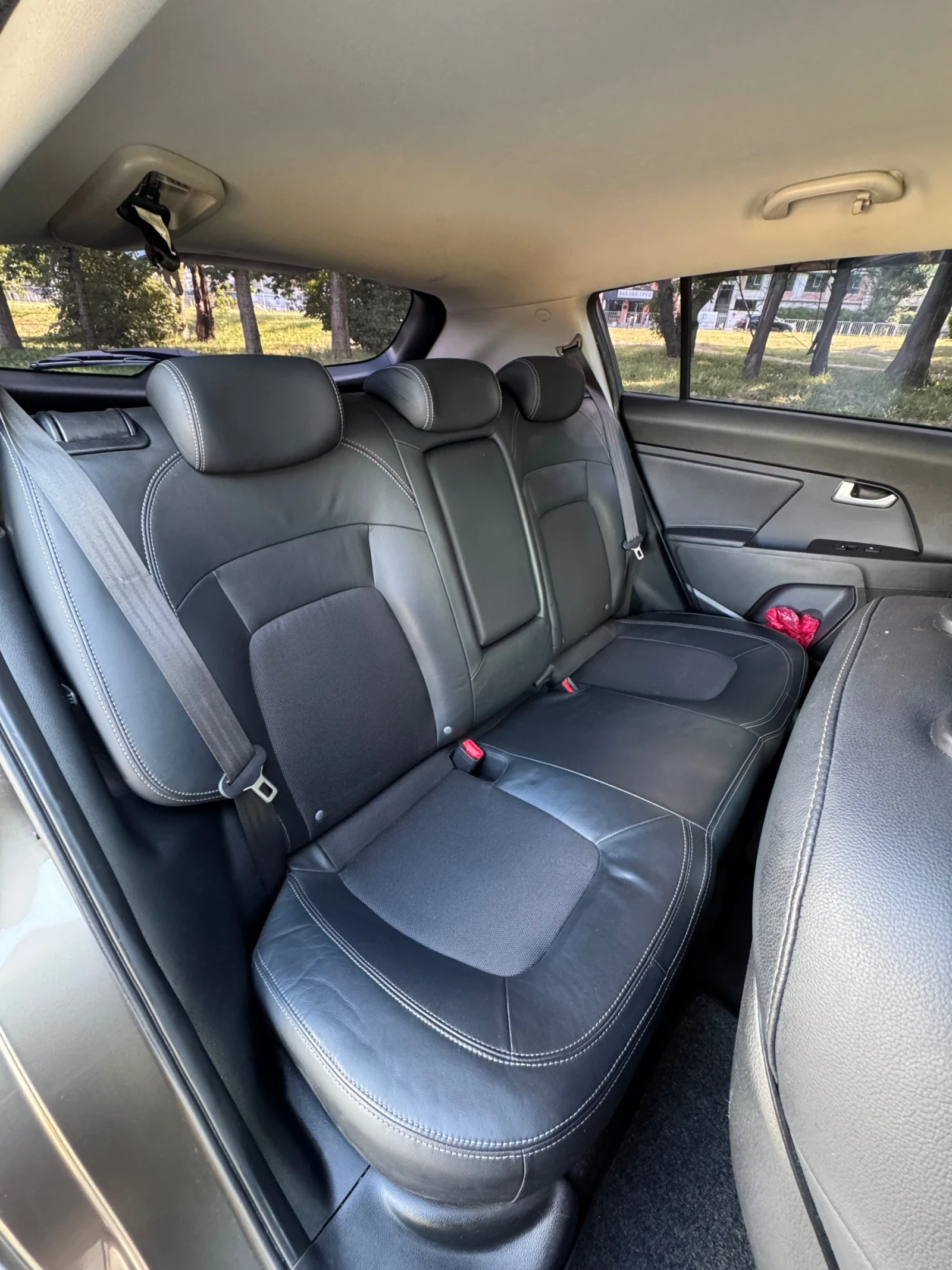 Kia Sportage, снимка 11 - Автомобили и джипове - 55094530