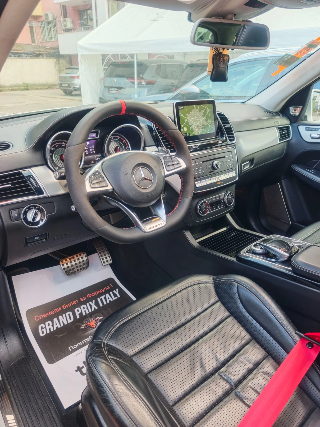 Mercedes-Benz GLE 63 S AMG 63S, 750кс, АМБИЕНТ, ПАНИРАМА, B&O, ОБДУХВАНЕ!, снимка 6 - Автомобили и джипове - 55825652