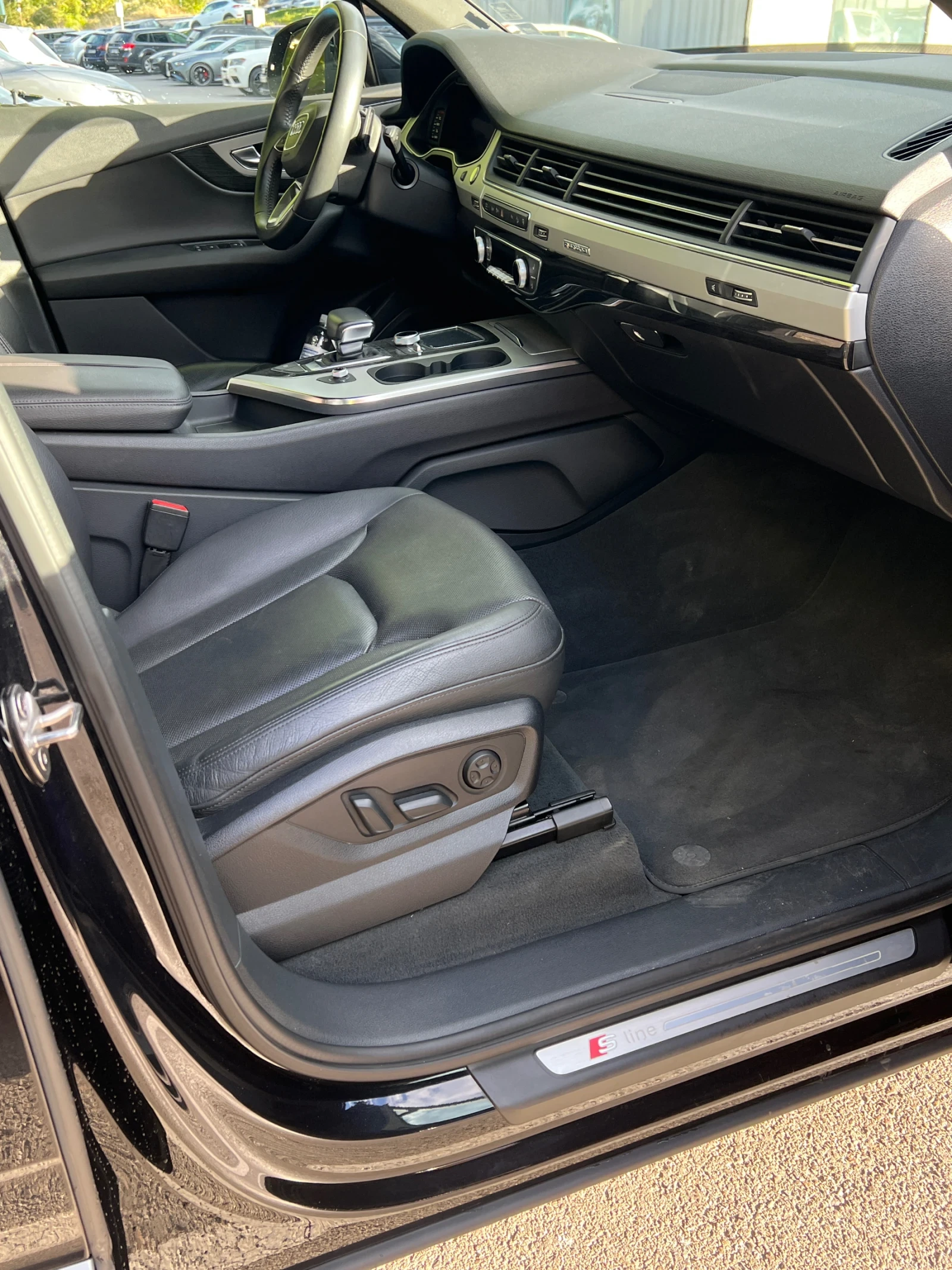 Audi Q7 3.0 TFSI quattro, снимка 6 - Автомобили и джипове - 56185563