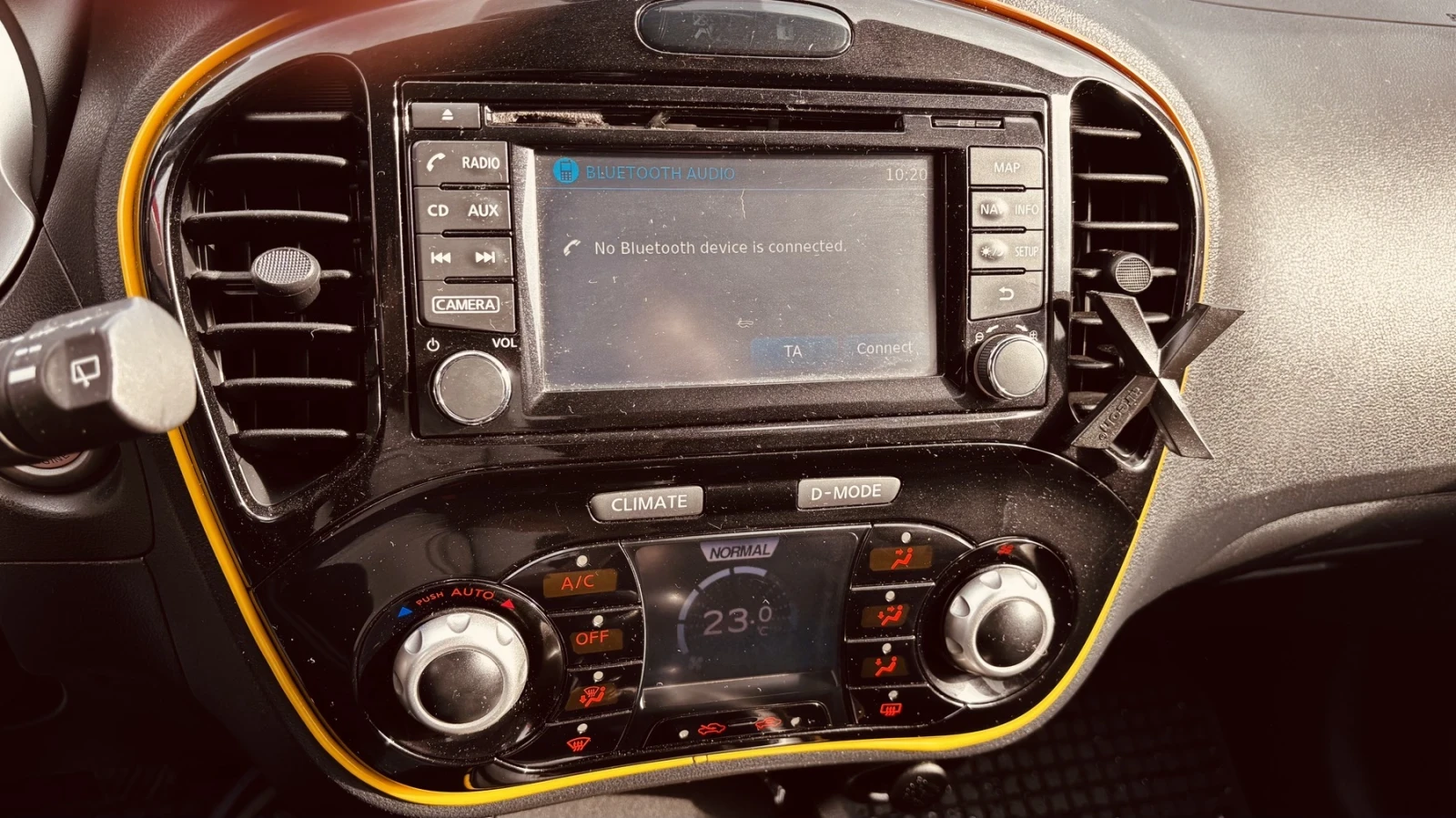 Nissan Juke, снимка 10 - Автомобили и джипове - 56447059