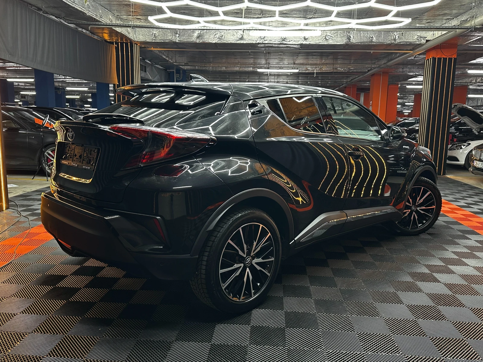 Toyota C-HR 1.8 Hybrid Distinctive/������� | Mobile.bg � ����������� 5