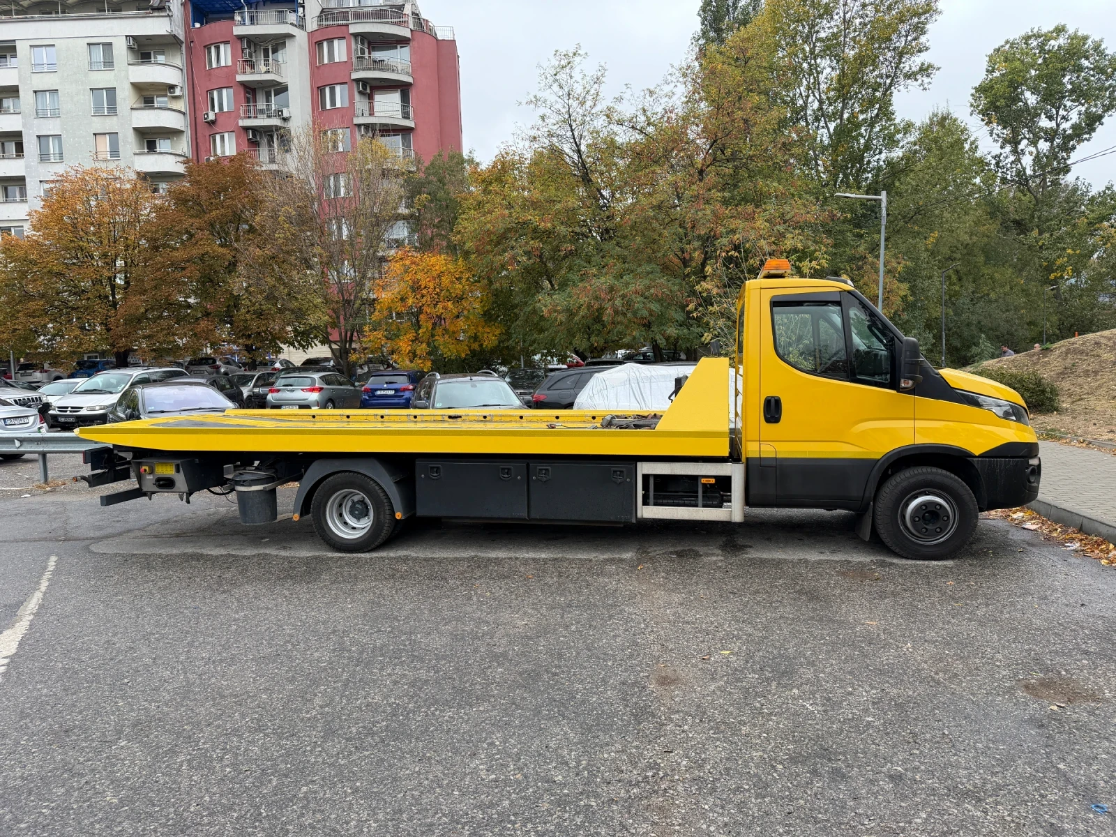 Iveco Daily 70C 72/18 Специален, снимка 2 - Бусове и автобуси - 56206350