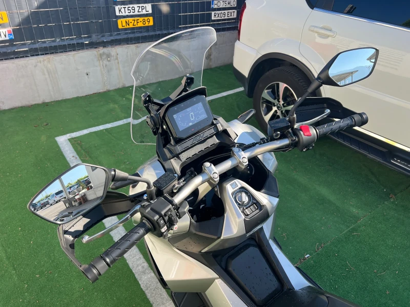 Honda X-ADV 350i 9000km Неразличим от нов, снимка 8 - Мотоциклети и мототехника - 48637251