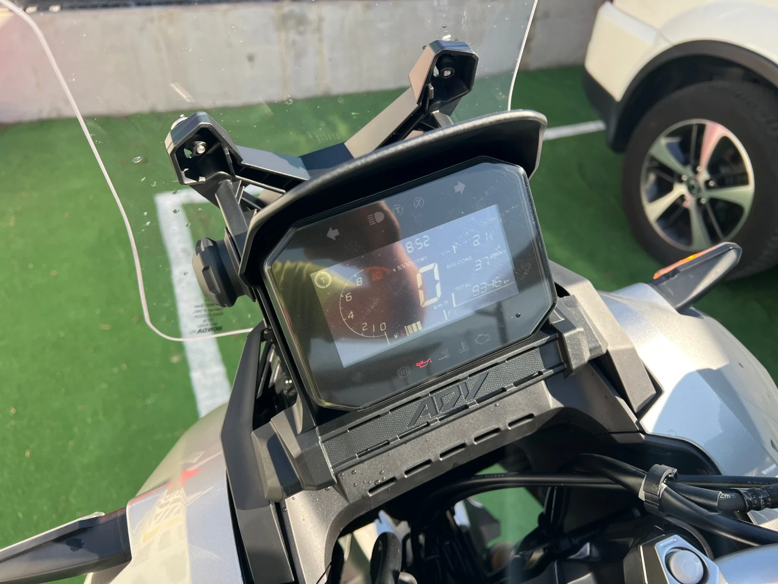 Honda X-ADV 350i 9000km Неразличим от нов - изображение 7