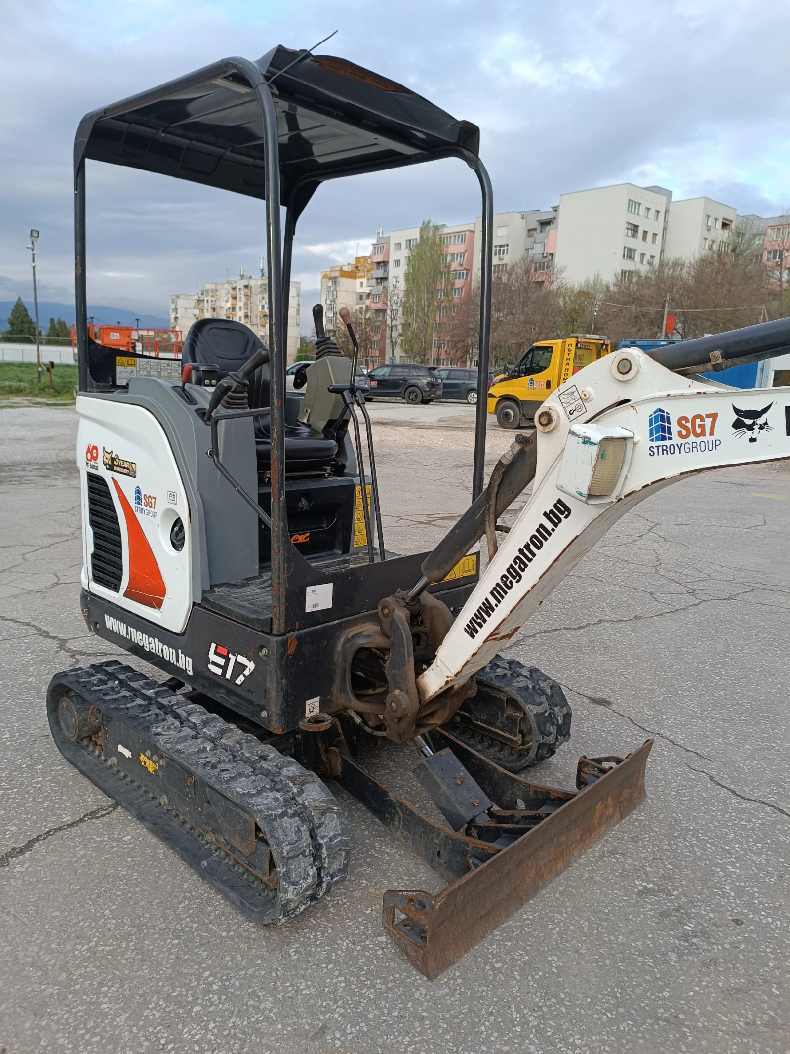 Багер Bobcat E17 - изображение 3