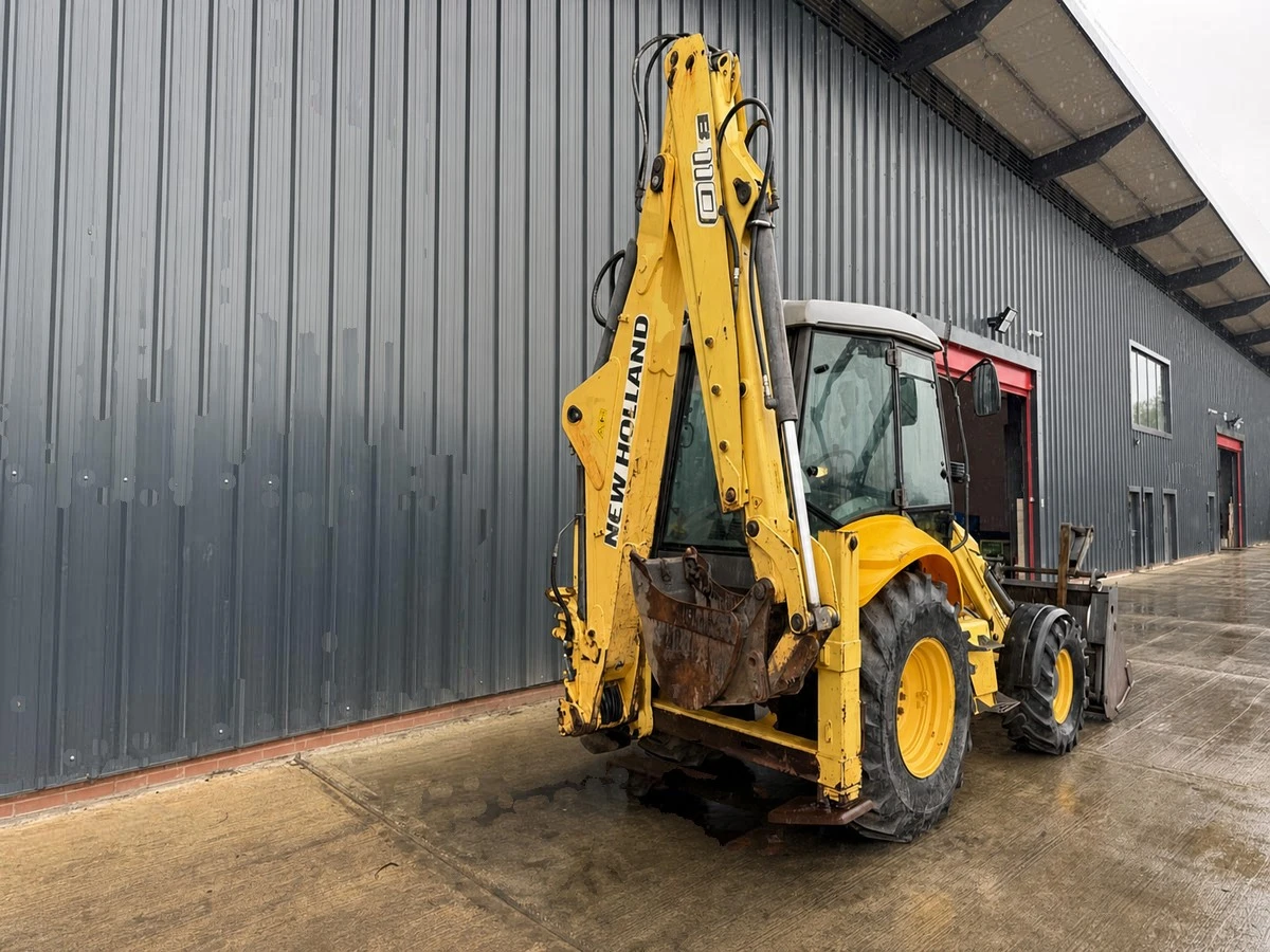 Багер New Holland B110-4PT, снимка 2 - Индустриална техника - 54774365