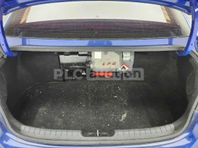 Hyundai Elantra, снимка 14